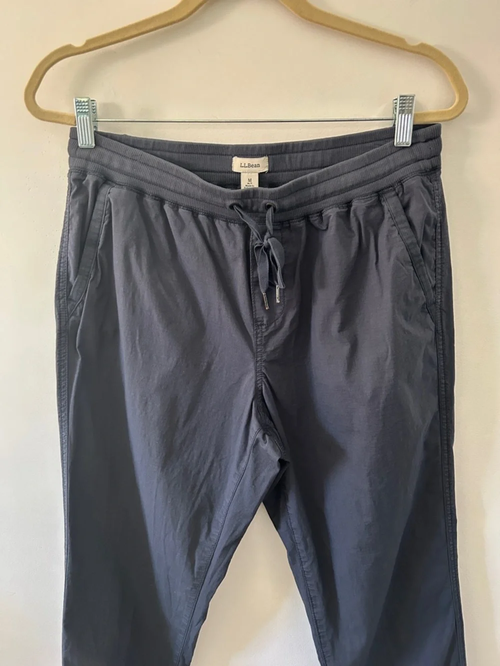 L.L. Bean Women’s Stretch Ripstop Pull On Pants Slim Joggers M Carbon Navy - Picture 3 of 11